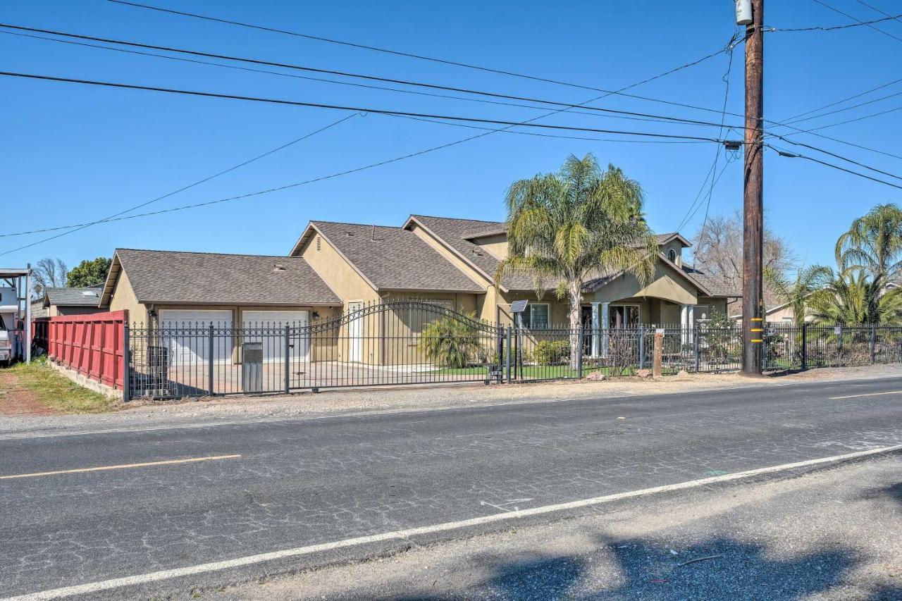 Manteca Home With Gated Yard About 2 Mi To Downtown Esterno foto